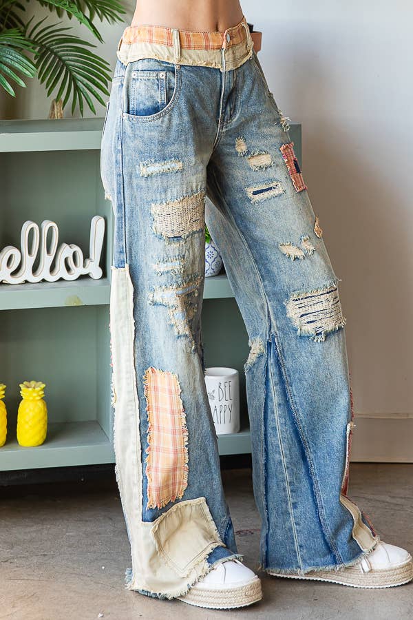 PATCH DETAIL WIDE STRAIGHT DENIM Pants