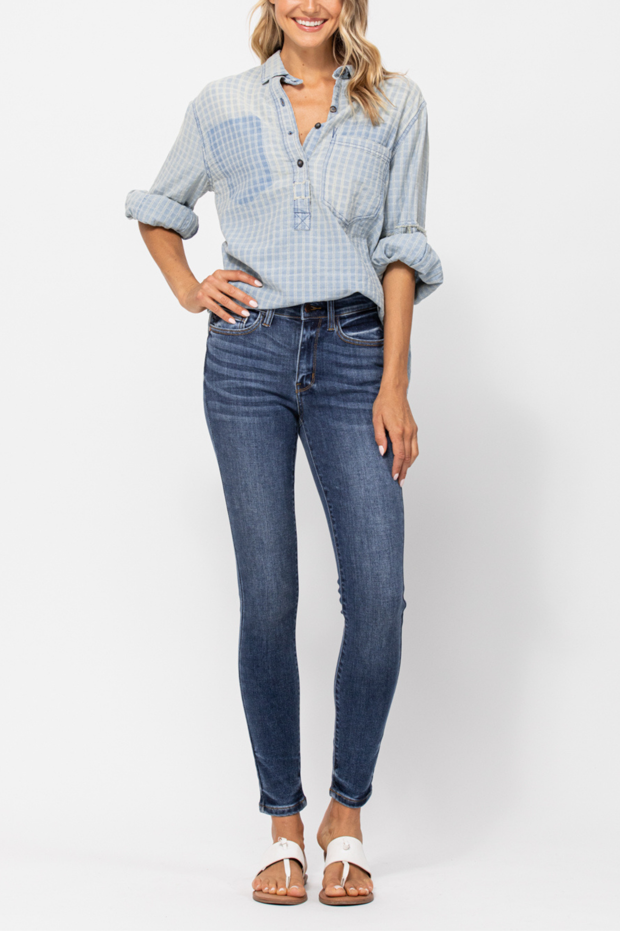 Judy Blue Handsand Mid Rise Skinny