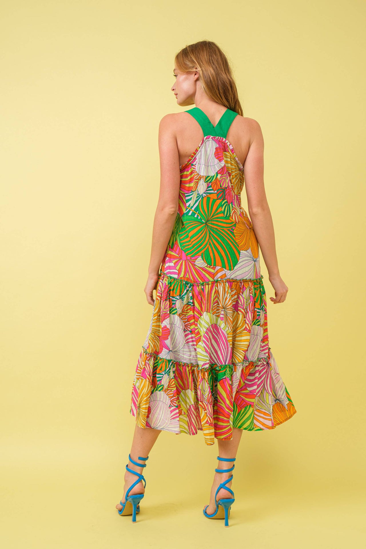 Tropical Halter Strap Empire Tiered Midi Dress: MULTI GREEN
